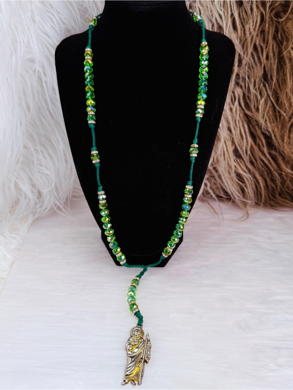 Vintage Saint Joseph Child Jesus Devotional Green Crystal Prayer Necklace - Picture 7 of 7